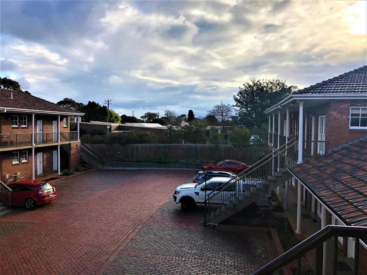 Glen Inn Glen Waverley Eksteriør billede